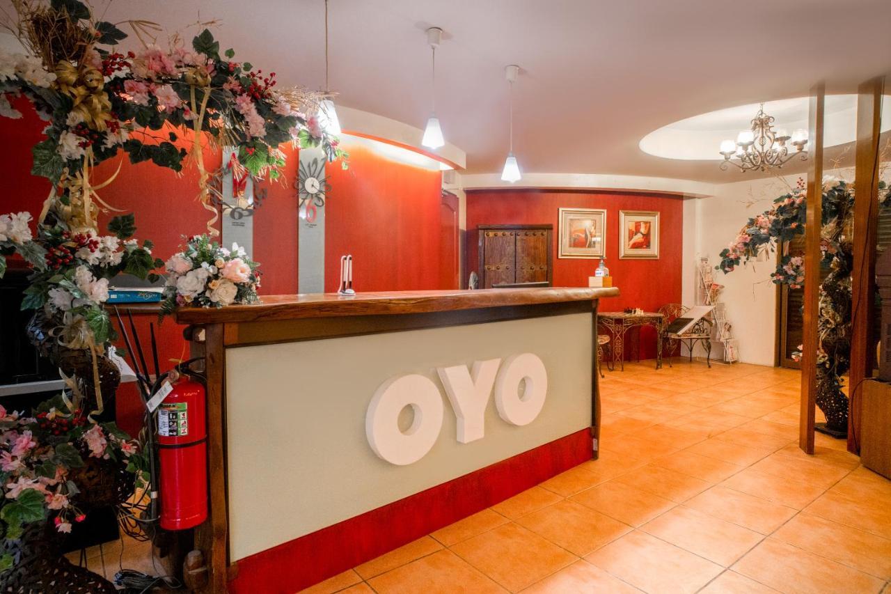 Oyo 579 Anisabel Suites Davao City Esterno foto
